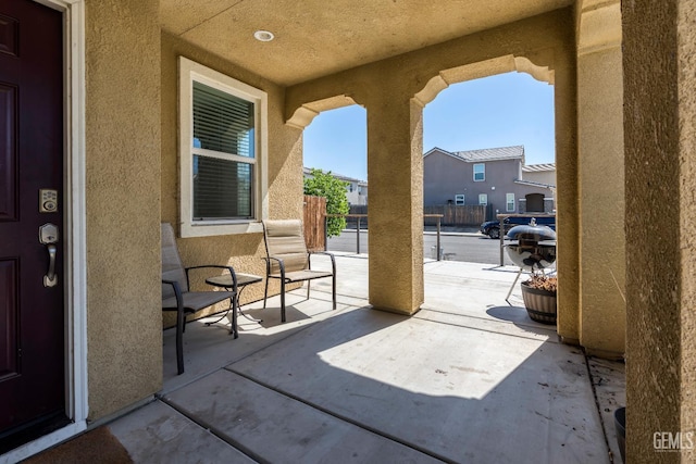 5906 Commonwealth Ave, Bakersfield, CA 93313 - view of patio / terrace featuring a residential view