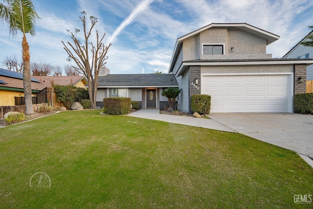 view of front of property with a front yard