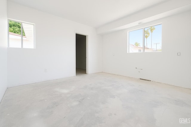 3804 University Ave, Bakersfield, CA 93306 - unfurnished room featuring unfinished concrete floors
