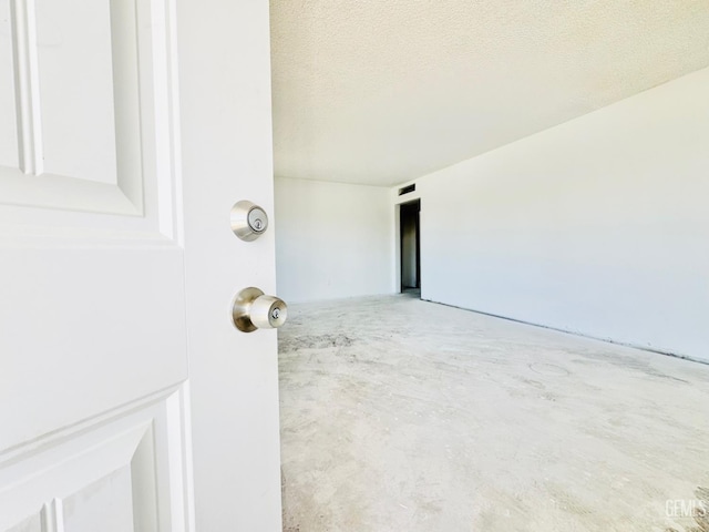 3804 University Ave, Bakersfield, CA 93306 - view of doorway to property