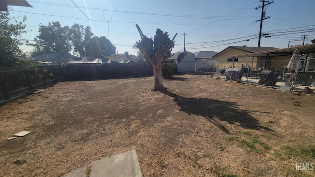 1239 El Tejon Ave, Bakersfield, CA 93308 - view of yard