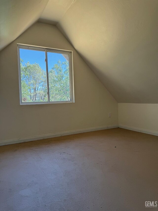 0 Rancheria Rd, Bakersfield, CA 93306 - bonus room with vaulted ceiling and carpet floors