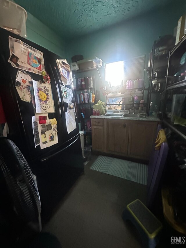 606 L St, Bakersfield, CA 93304 - photo 10