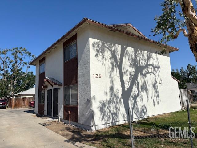 129 Hart St, Bakersfield, CA 93308 - photo 1