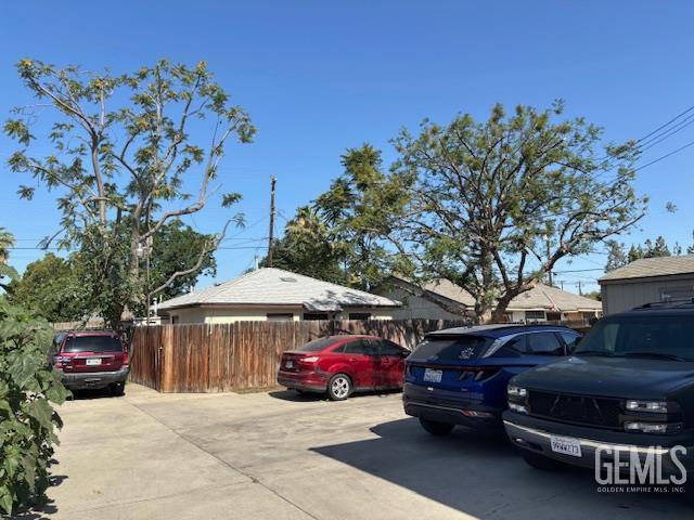129 Hart St, Bakersfield, CA 93308 - photo 7