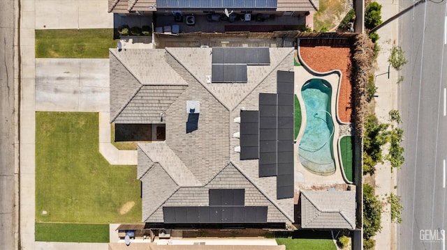 10809 Mirage Dr, Bakersfield, CA 93311 - view from above of property featuring a pool area