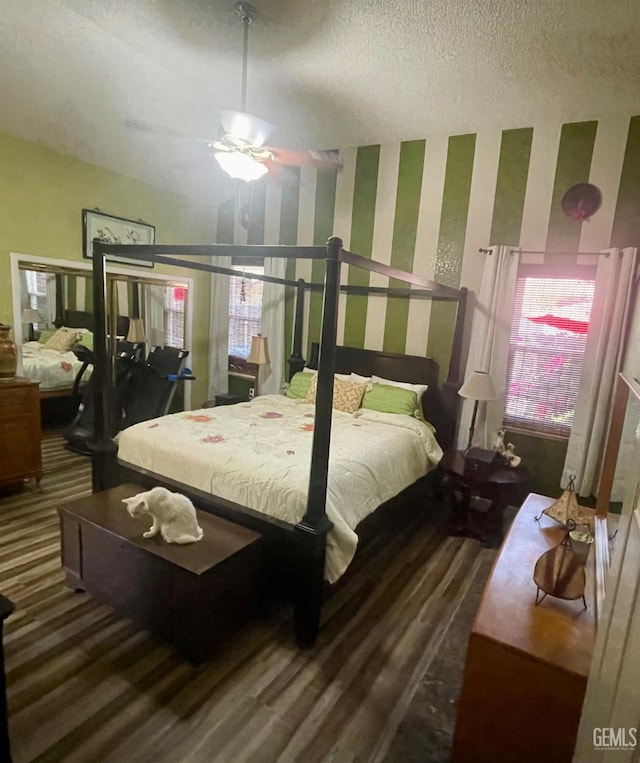 9125 Gleeson Ct, Bakersfield, CA 93311 - bedroom with wood finished floors, wallpapered walls, a textured ceiling, and a ceiling fan