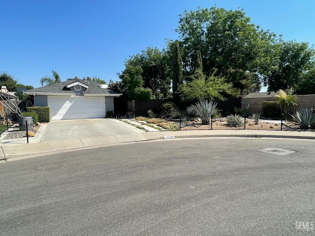 9125 Gleeson Ct, Bakersfield, CA 93311 - view of front of house with concrete driveway