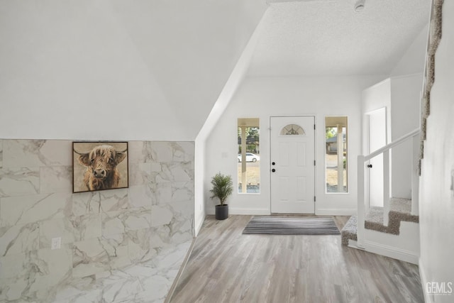 19701 Mesa Dr, Tehachapi, CA 93561 - foyer entrance with wood finished floors and baseboards