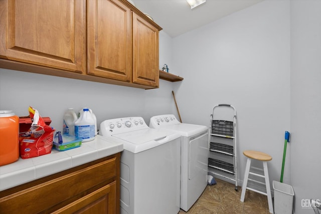 6202 Ocean Jasper Dr, Bakersfield, CA 93313 - laundry area featuring cabinet space and washer and clothes dryer