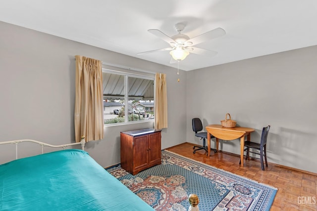 bedroom featuring a ceiling fan