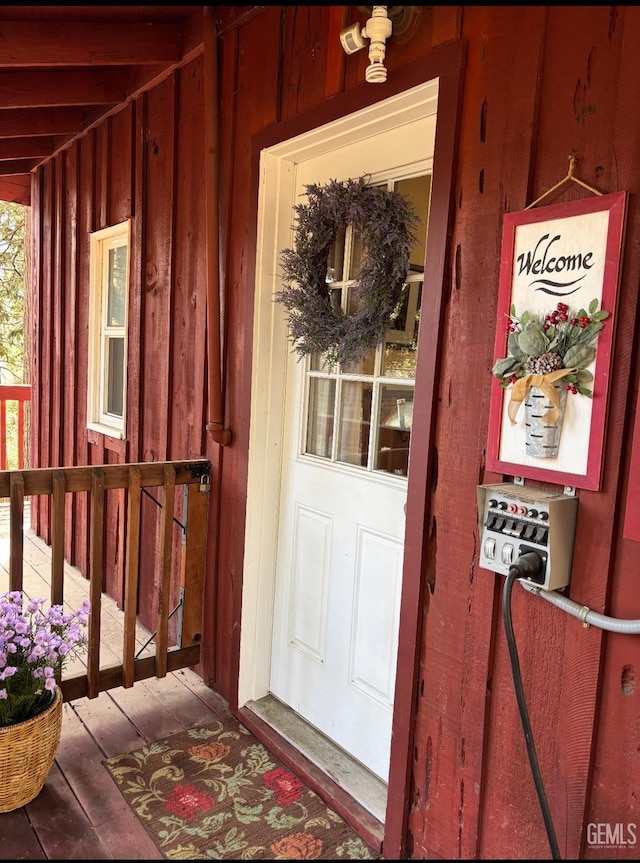 view of property entrance