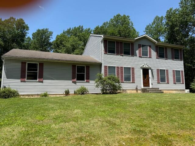 9155 N Loop Rd, Slatington, PA 18080 - photo 1