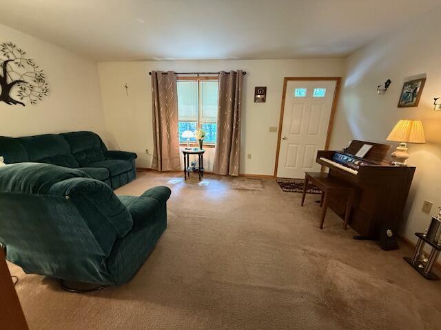 9155 N Loop Rd, Slatington, PA 18080 - photo 18