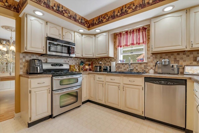1697 Glade Dr, Long Pond, PA 18334 - photo 26