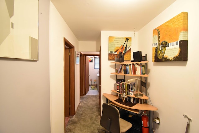 158 Saunders Dr, Bushkill, PA 18324 - hall with carpet