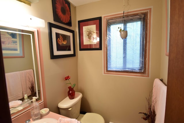 158 Saunders Dr, Bushkill, PA 18324 - bathroom featuring toilet and vanity