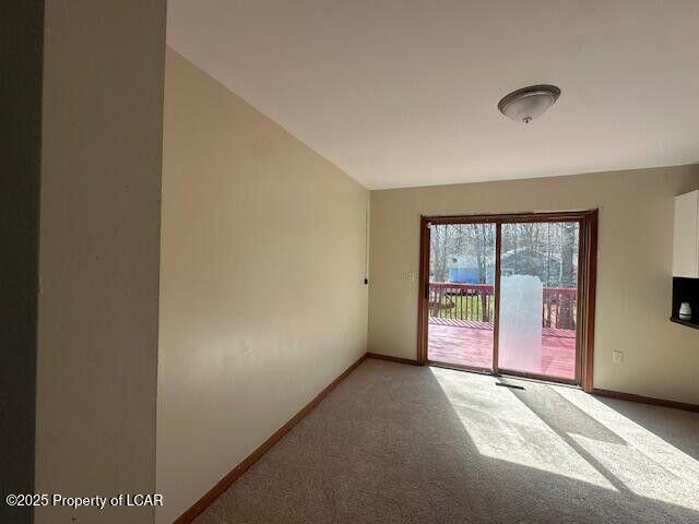 2114 Freedom Way, Pocono Summit, PA 18346 - unfurnished room with light colored carpet and baseboards
