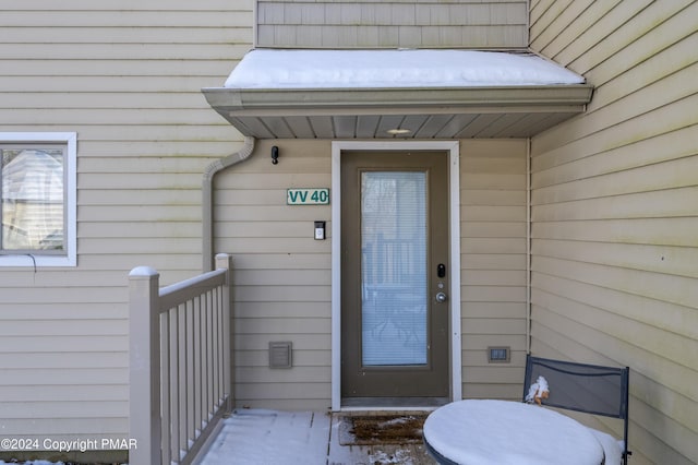 view of property entrance