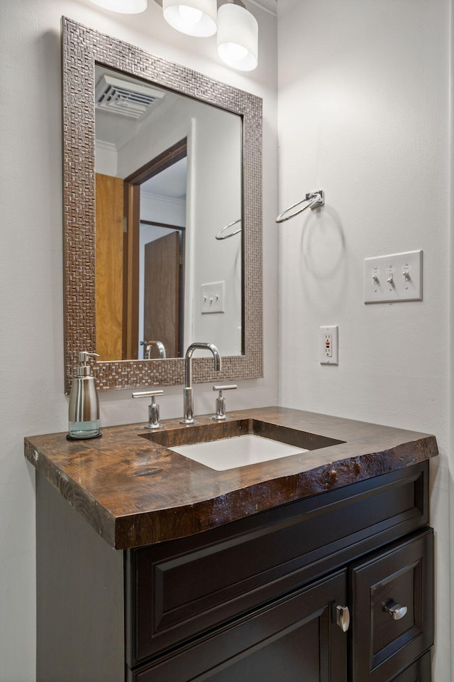 7 Park Ln, Lake Harmony, PA 18624 - bathroom featuring vanity