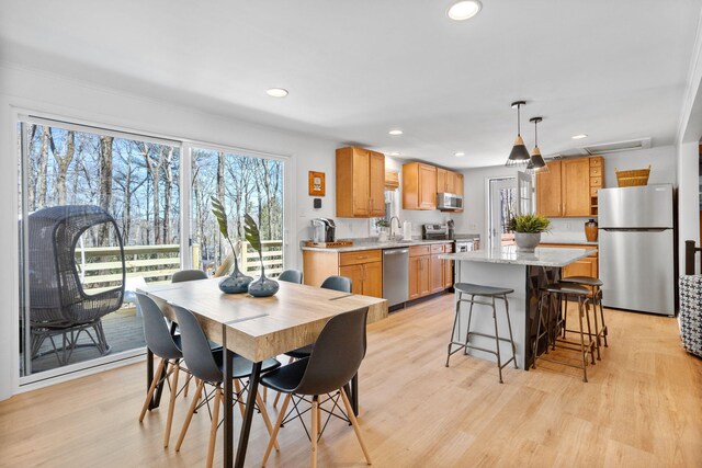 7 Park Ln, Lake Harmony, PA 18624 - dining space with recessed lighting and light wood-style floors