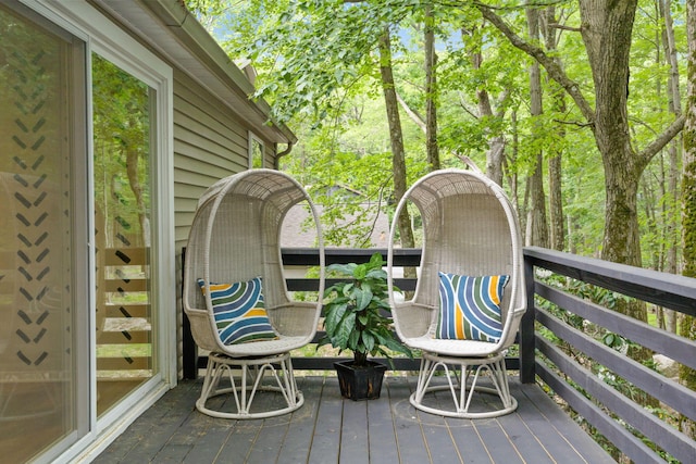 7 Park Ln, Lake Harmony, PA 18624 - view of deck