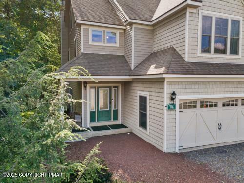 176 Hawthorne Ct, Tannersville, PA 18372 - photo 3