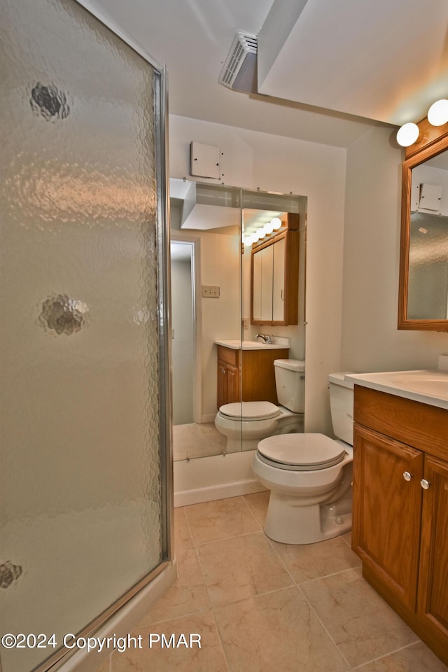 127 Bethpage Ter, Easton, PA 18042 - bathroom featuring a shower stall and vanity