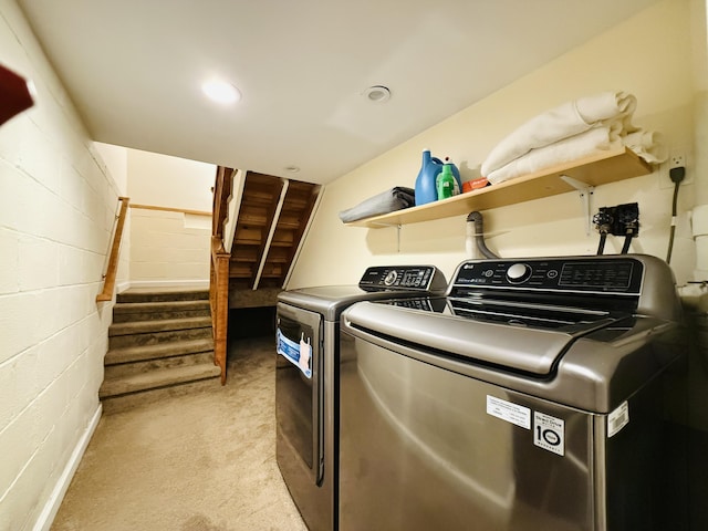 119 Sterling Cir, Bushkill, PA 18324 - laundry room with washer and clothes dryer and concrete block wall