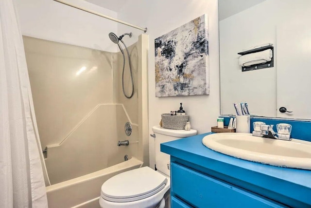348 Fernwood Dr, East Stroudsburg, PA 18301 - bathroom with shower / tub combo with curtain and vanity