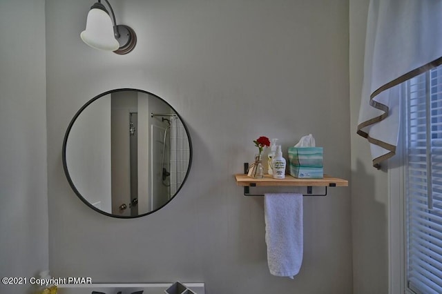 36 Maplewood Rd, Lake Harmony, PA 18624 - bathroom view