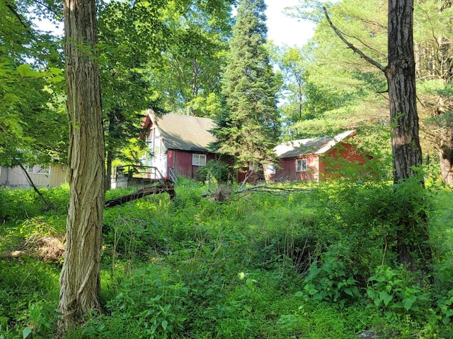 108 Stag Ct, Bushkill, PA 18324 - view of yard