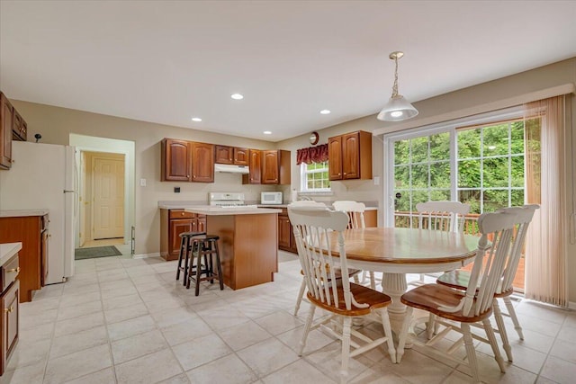 706 Franklin Ct, East Stroudsburg, PA 18302 - dining space with recessed lighting and baseboards