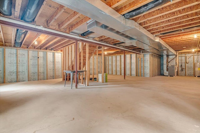 706 Franklin Ct, East Stroudsburg, PA 18302 - unfinished below grade area with water heater and heating unit