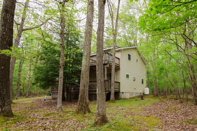 20 Horseshoe Dr, White Haven, PA 18661 - view of side of property featuring a wooden deck