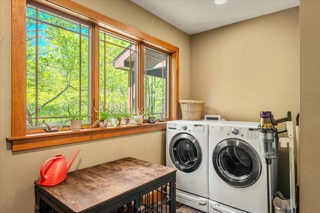 44 Watawga Way W, Gouldsboro, PA 18424 - washroom with washer and clothes dryer
