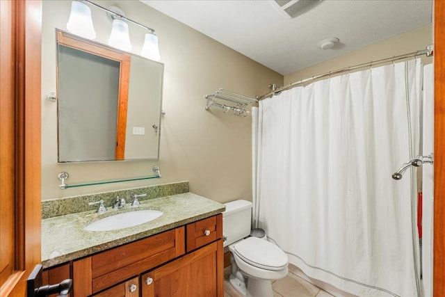 44 Watawga Way W, Gouldsboro, PA 18424 - full bathroom featuring vanity, toilet, tile patterned flooring, and a shower with curtain