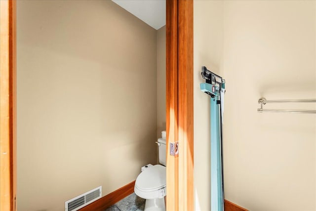 44 Watawga Way W, Gouldsboro, PA 18424 - bathroom with toilet and lofted ceiling