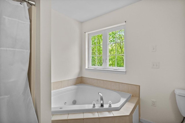 2615 Vista Dr, Blakeslee, PA 18610 - full bath featuring healthy amount of natural light and a jetted tub