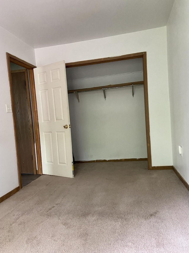 328 Crewe Ct, Bushkill, PA 18324 - unfurnished bedroom with carpet floors, a closet, and baseboards