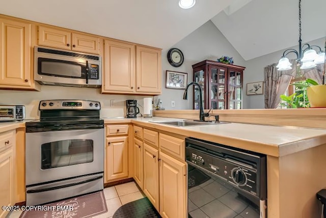 63 Village Dr, Stroudsburg, PA 18360 - photo 10