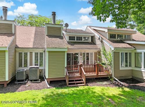 63 Village Dr, Stroudsburg, PA 18360 - photo 38