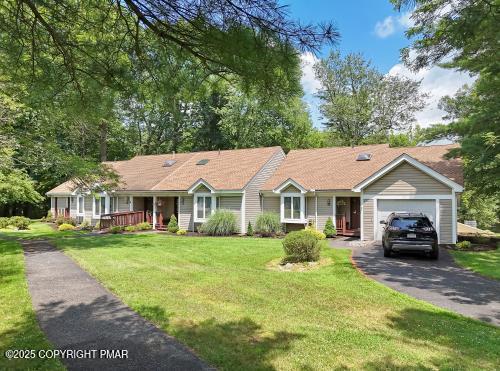 63 Village Dr, Stroudsburg, PA 18360 - photo 2