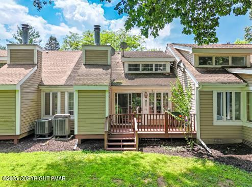63 Village Dr, Stroudsburg, PA 18360 - photo 3