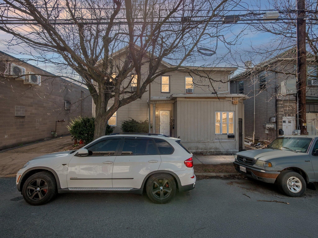 848 Capouse Ave, Scranton, PA 18509 - view of front of property featuring board and batten siding