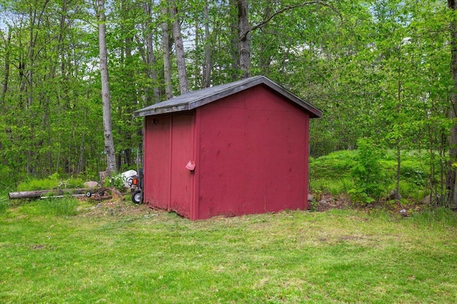 126 Keystone Ln, Tobyhanna, PA 18466 - view of shed with a view of trees