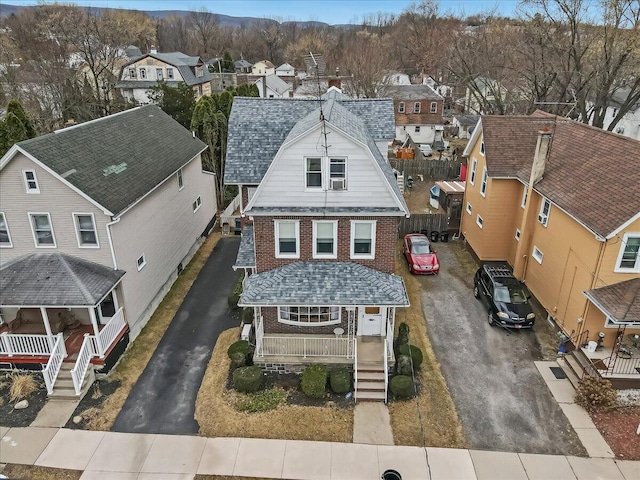 bird's eye view with a residential view