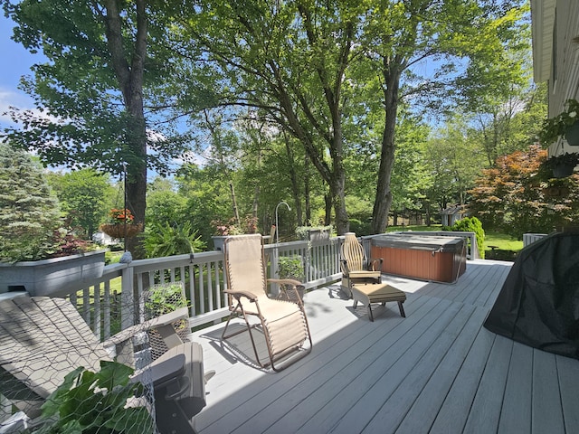 16 Kiloran Wynd Rd, Glenmoore, PA 19343 - wooden deck with a hot tub and view of wooded area