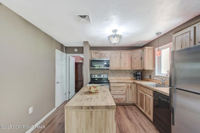 104 Hyland Dr, East Stroudsburg, PA 18301 - photo 32