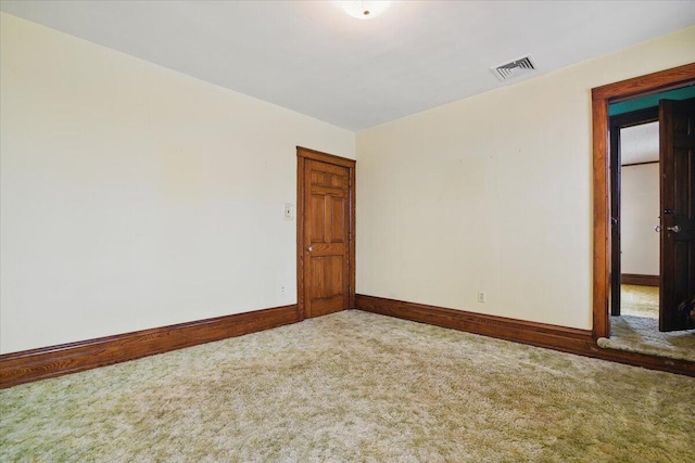 639 Iron St, Lehighton, PA 18235 - empty room with carpet floors